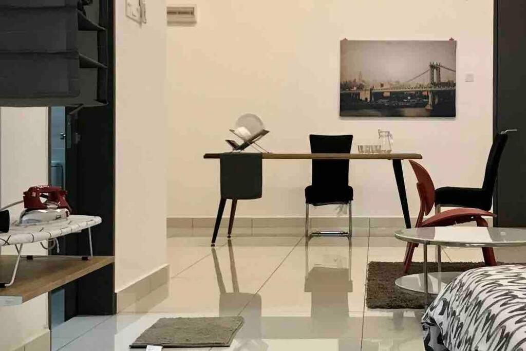Flexi Check In 10Min To Klcc Next To Hospital Gleneagle Apartment Kuala Lumpur Exterior photo